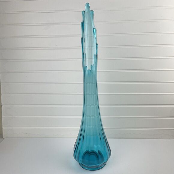 Vintage LE Smith Peacock Blue Column Ribbed Paneled Swung Glass Vase 20.5" MCM - Picture 3 of 13